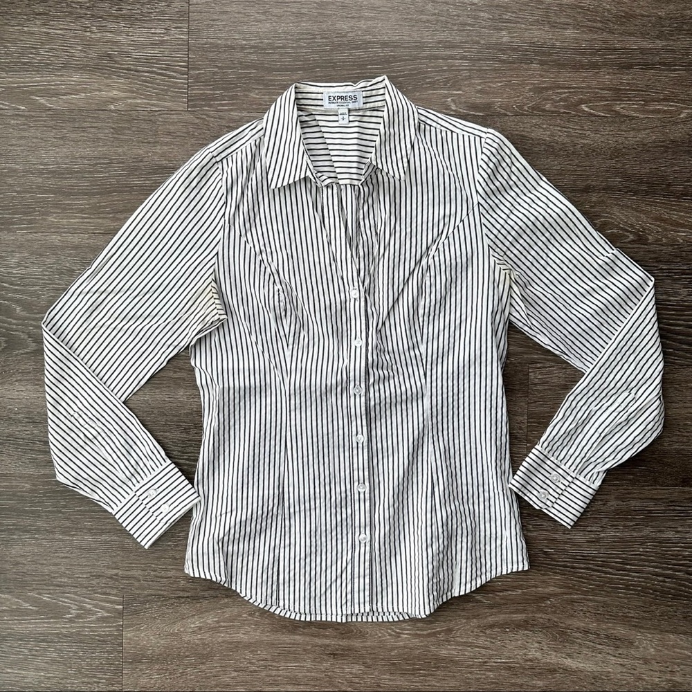 Express Ultimate Essential White Striped Dress Shirt